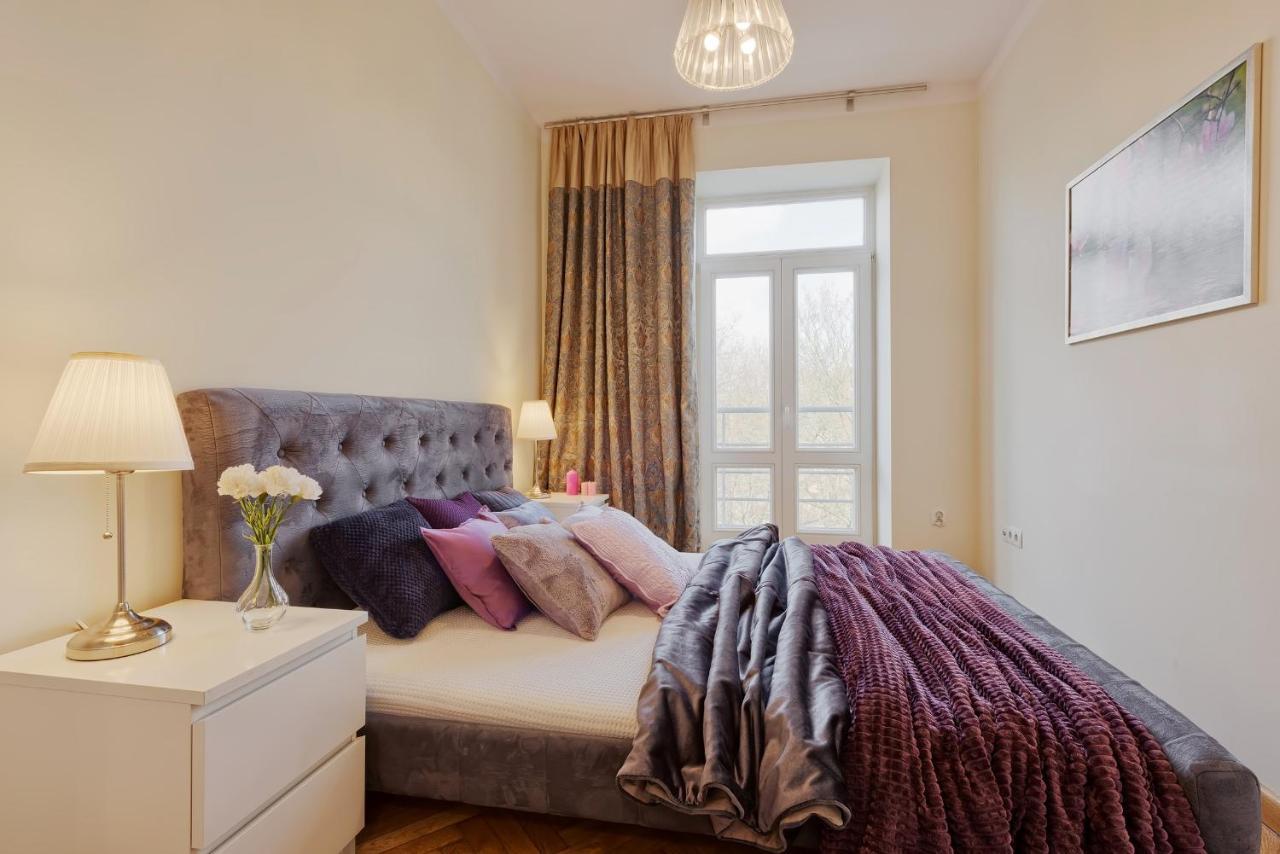 Centre Apartments-Old Town Краков Экстерьер фото